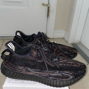 Yeezy boost 350 with box
